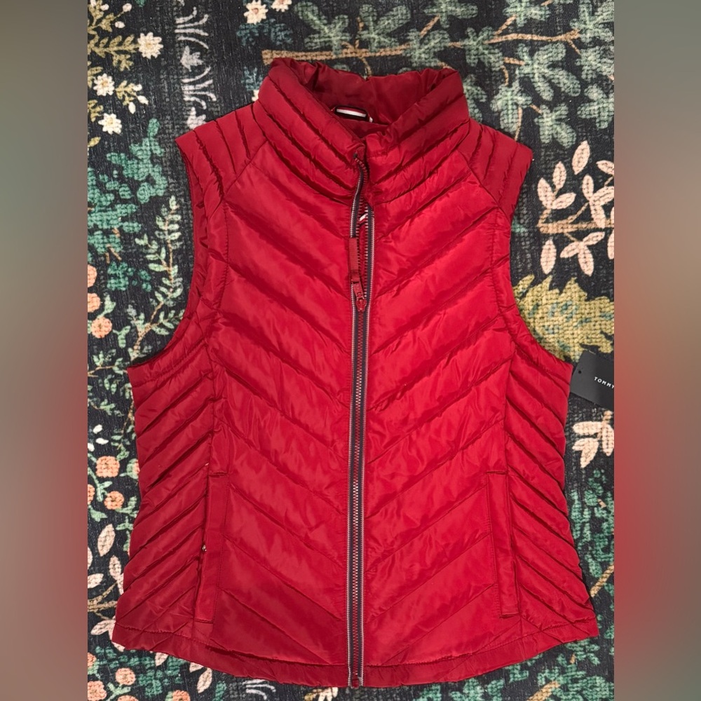Tommy Hilfiger Women's Cherry Red Quilted Vest